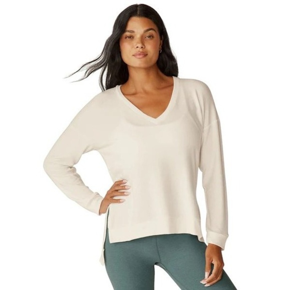 Beyond Yoga Long Weekend Lounge Pullover V-Neck Women Cream Drop Shoulder XS